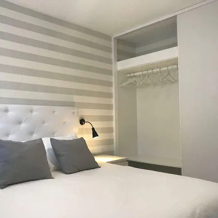 Apt D1. With Terrace And Near The Beach Apartamento *